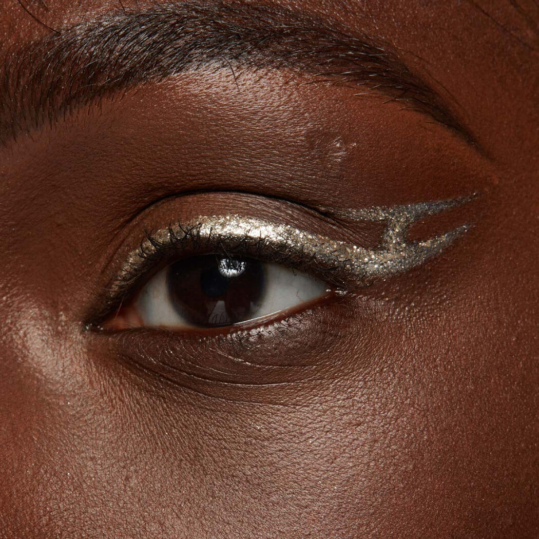 EYELINER WATERPROOF EPIC INK LINER