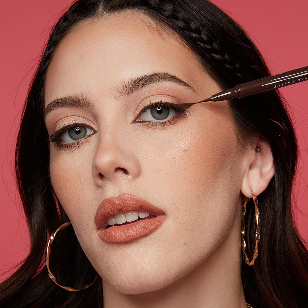 EYELINER WATERPROOF EPIC INK LINER
