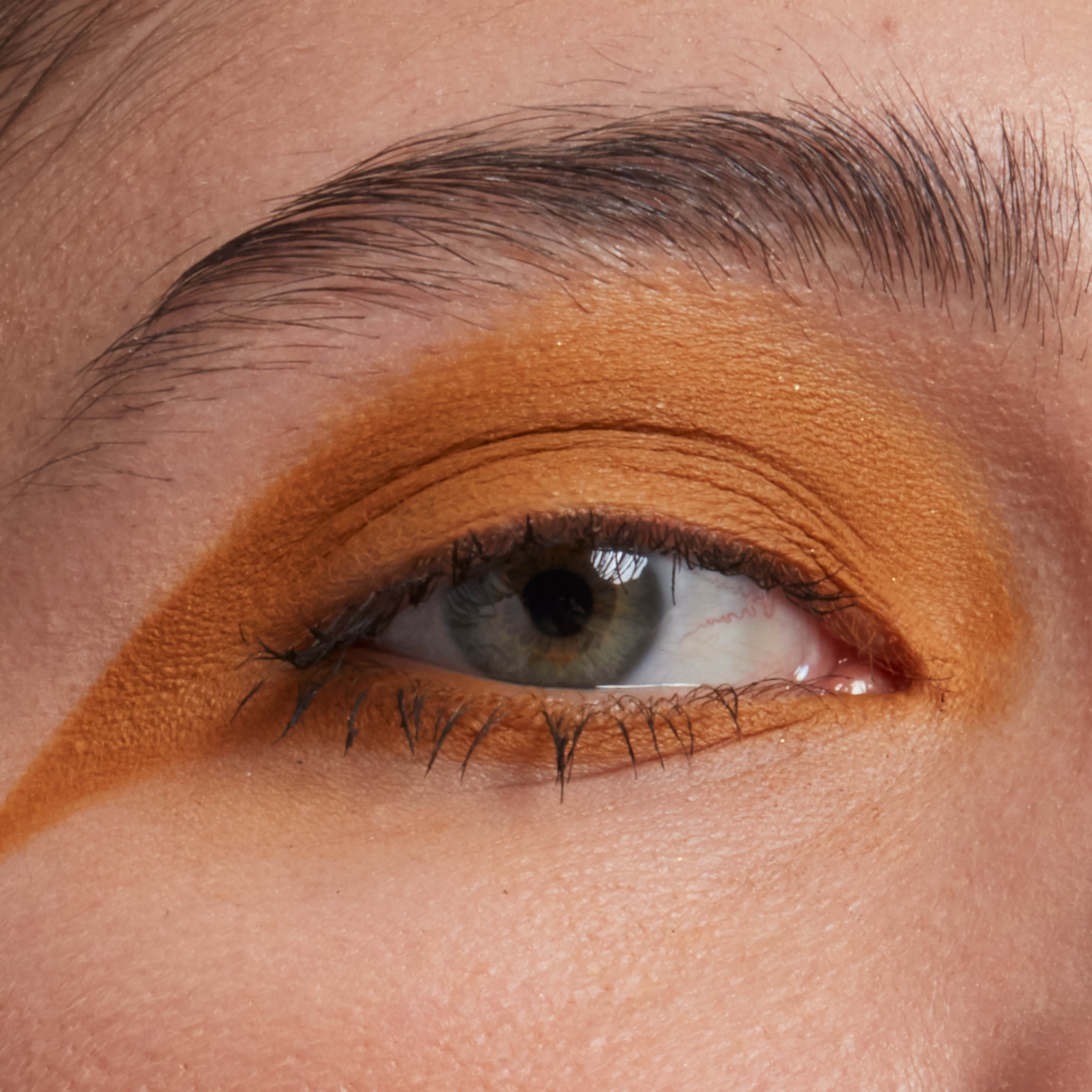 PALETA DE SOMBRAS ULTIMATE SHADOW UTOPIA  40 PAN
