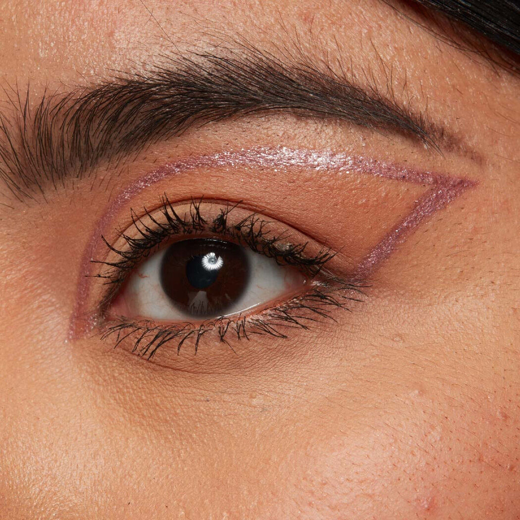 EYELINER WATERPROOF EPIC INK LINER