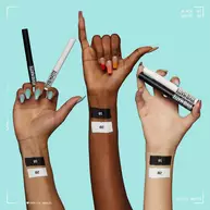 vivid-matte-liquid-liner-delineador-liquido-white